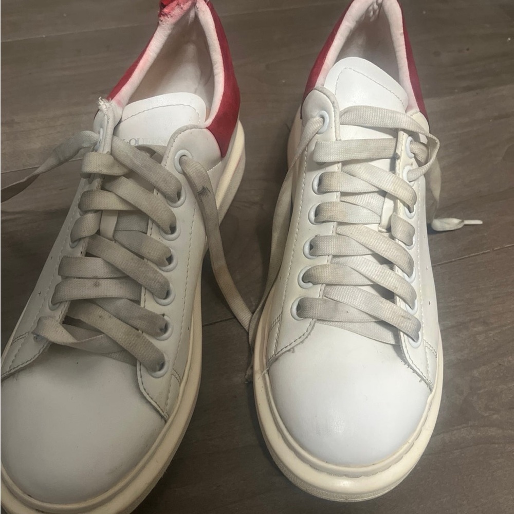 i am selling Alexander Mcqueen shoes